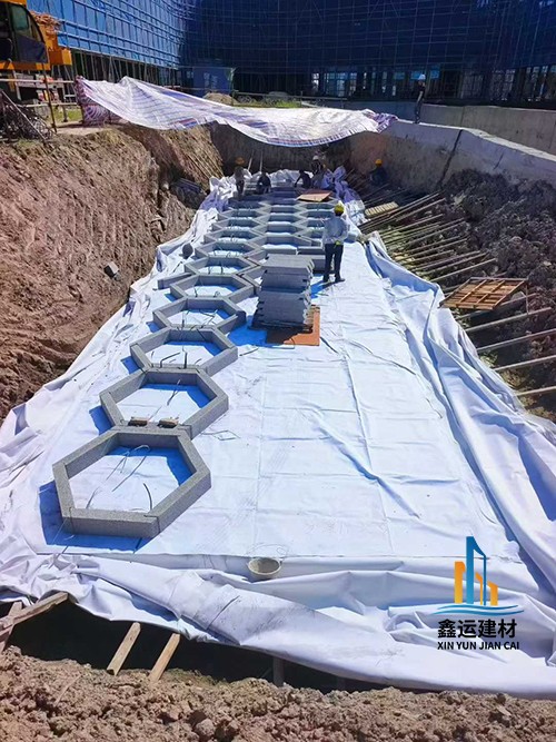 金华鑫运建材硅砂雨水收集池施工图片
