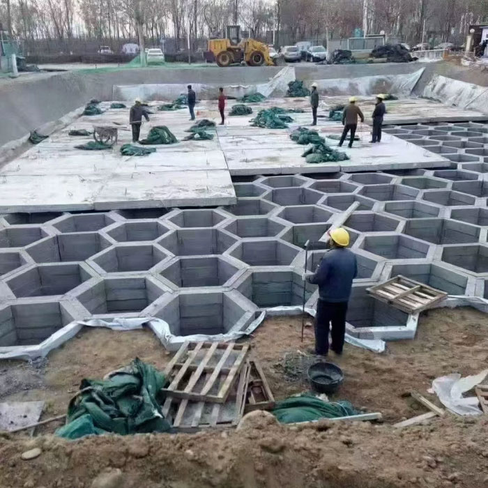 硅砂雨水收集池施工现场照片