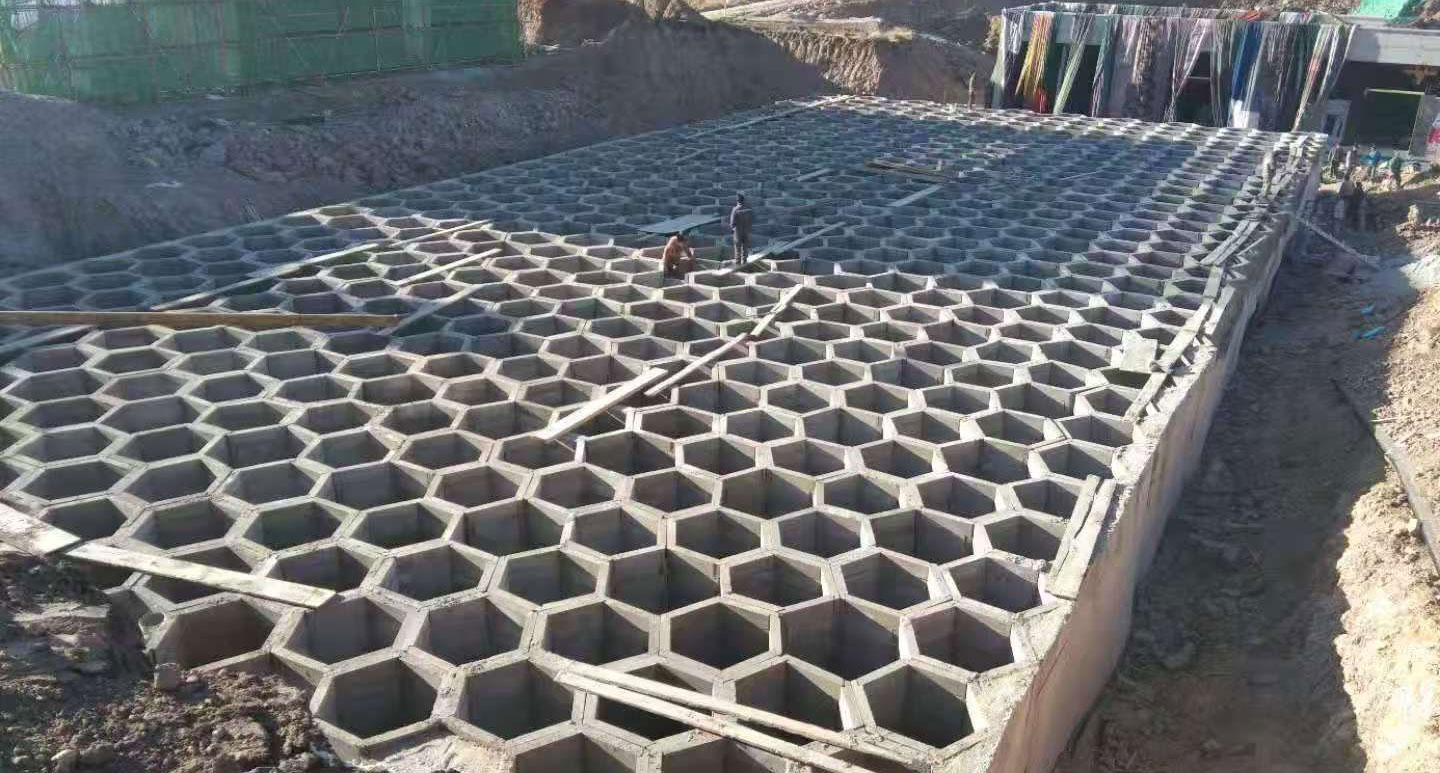 硅砂雨水收集池施工照片
