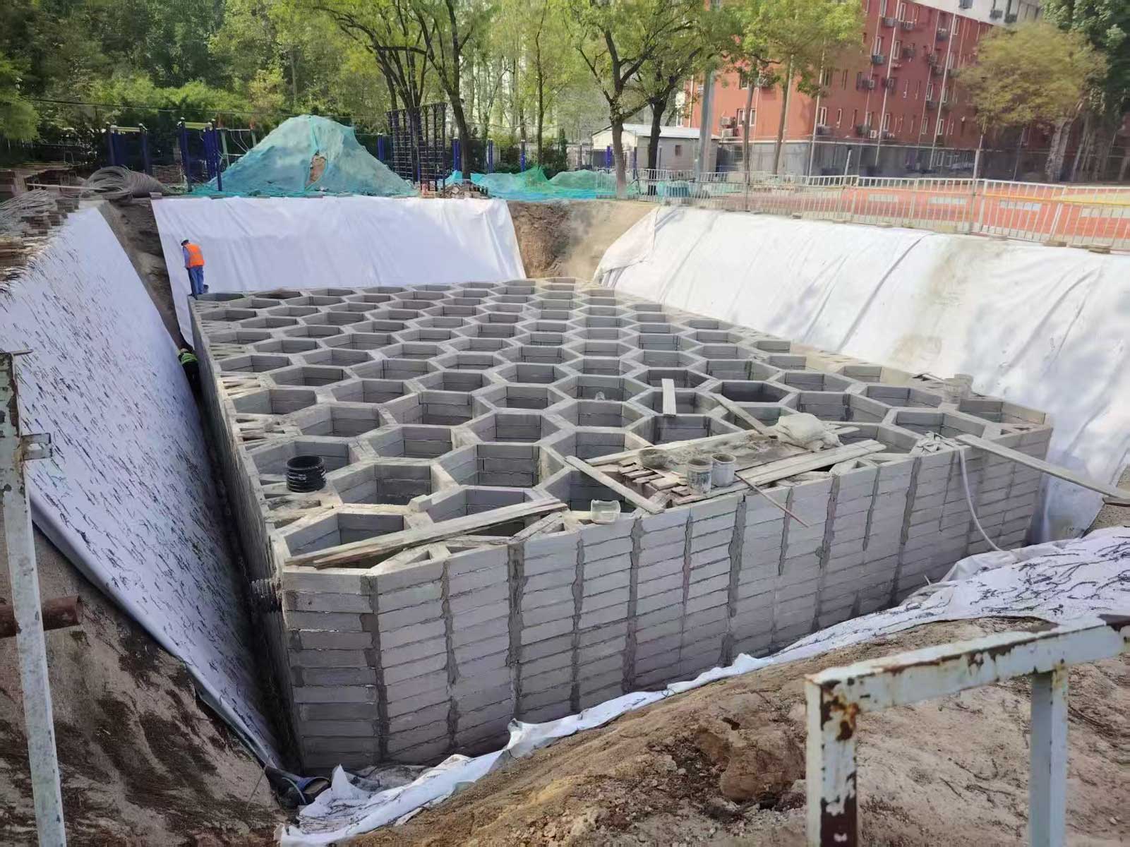硅砂雨水收集池图片
