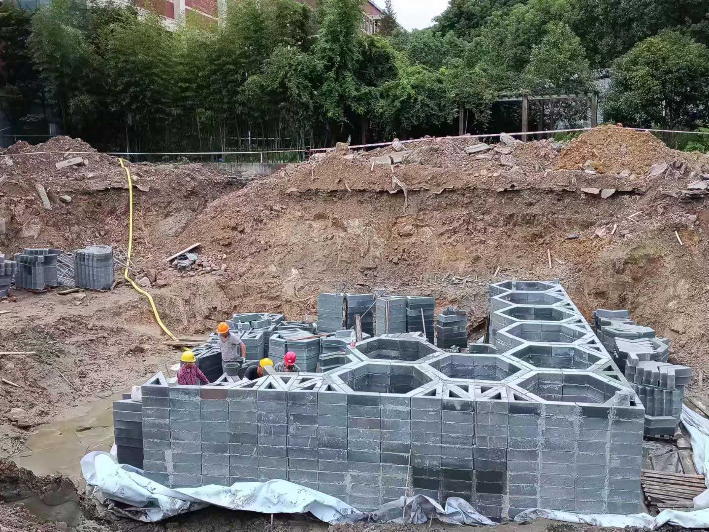 硅砂模块深埋施工现场