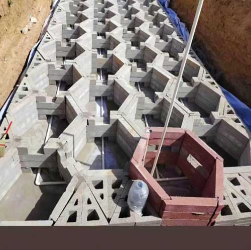 硅砂雨水收集池施工图片