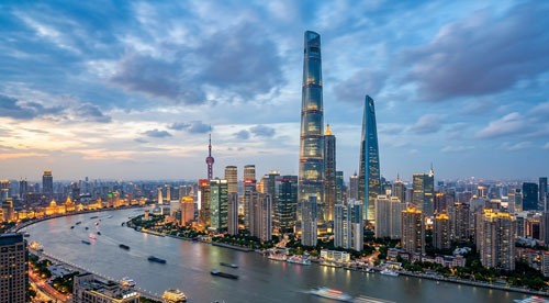 上海中心大厦，集合了高空雨水收集与二次回用技术的绿色建筑技术集大成者